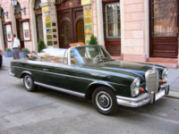 800px-Mercedes_Cabrio_250_SE_Budapest_2005_093t.jpg