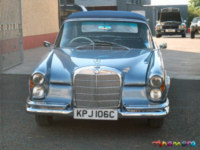 65_300SE_Cab-4t.jpg