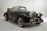 1955_Mercedes_Benz-300S_Pininfarinat.jpg
