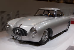 194 000_02