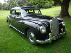 1955_Mercedes_300b_Sedan-3t.jpg