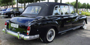1960Mercedes300Pullman-2t.jpg