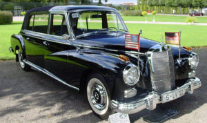 1960Mercedes300Pullmant.jpg
