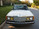 WHITEWAGON002t.jpg