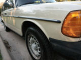 WHITEWAGON013t.jpg