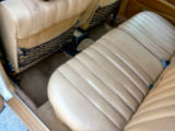 WHITEWAGON033t.jpg