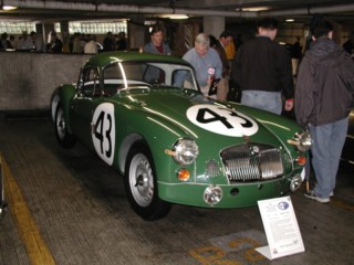 18336142lg.jpg